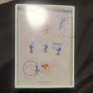 Off-White Gold and Rose Earrings